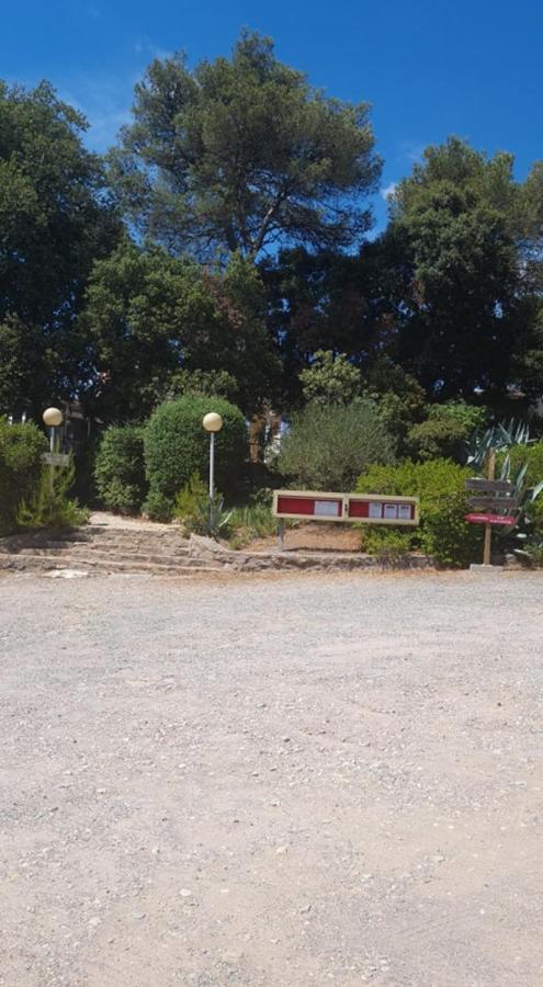 Le Relais Des Lavandins Le Muy Dış mekan fotoğraf