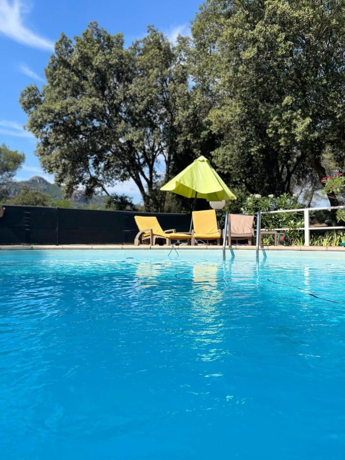 Le Relais Des Lavandins Le Muy Dış mekan fotoğraf
